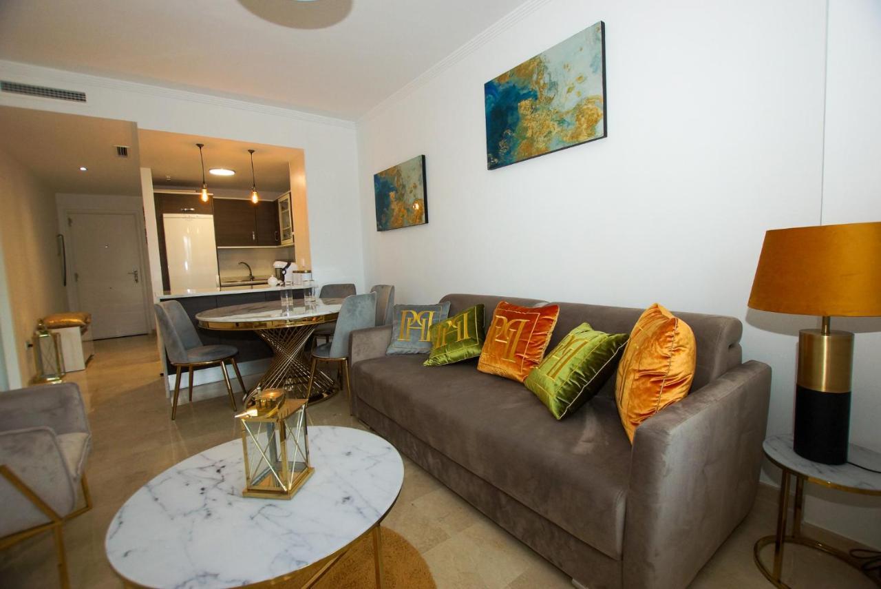 Small Oasis P&O Serviced Apartments Manilva Exterior foto