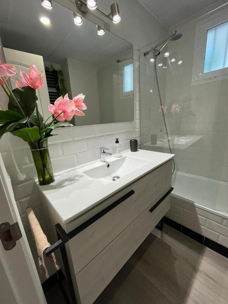Small Oasis P&O Serviced Apartments Manilva Exterior foto