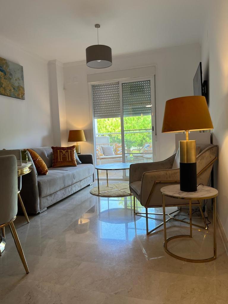 Small Oasis P&O Serviced Apartments Manilva Exterior foto